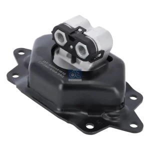 Engine mounting, rear